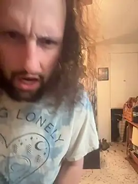 Snapshot of BobbyQ29 chatting on 02-05-26, 11:26 BobbyQ29 online show from 02-05-26, 11:26