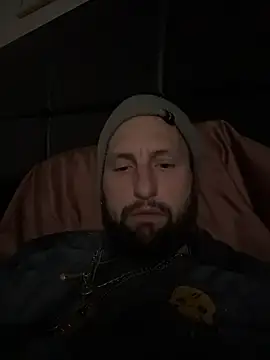 Snapshot of BobbyQ29 chatting on 02-08-26, 07:23 BobbyQ29 online show from 02-08-26, 07:23