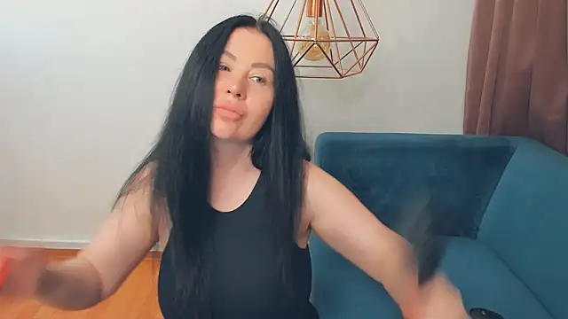 LayaFlow online show from 06-30-26, 07:09