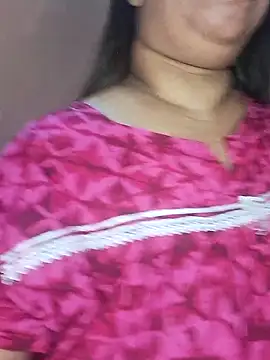 Snapshot of Ravina_patil1 chatting on 02-02-25, 05:59 Ravina patil1 online show from 02-02-25, 05:59