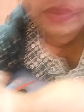 Snapshot of Ravina_patil1 chatting on 10-03-25, 05:10 Ravina patil1 online show from 10-03-25, 05:10