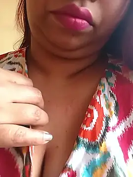 Snapshot of Ravina_patil1 chatting on 01-07-26, 05:32 Ravina patil1 online show from 01-07-26, 05:32