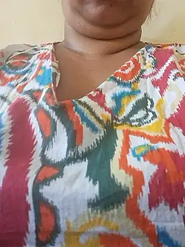 Snapshot of Ravina_patil1 chatting on 01-07-26, 06:43 Ravina patil1 online show from 01-07-26, 06:43