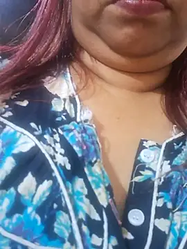 Snapshot of Ravina_patil1 chatting on 02-06-26, 05:45 Ravina patil1 online show from 02-06-26, 05:45