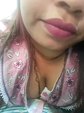 Snapshot of Ravina_patil1 chatting on 03-07-26, 12:13 Ravina patil1 online show from 03-07-26, 12:13