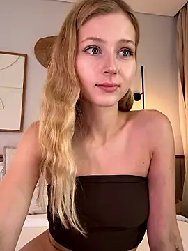 LunaRase online show from 01-13-26, 06:18