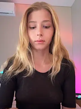 LunaRase online show from 03-15-26, 09:26