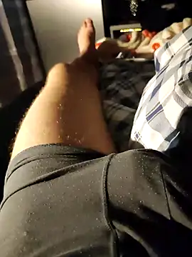 heszkewmeszke36 online show from 10-28-25, 07:23