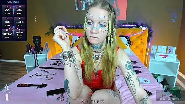 Mary Xextra online show from 01-15-25, 01:02