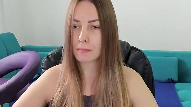 Mia shy1 online show from 01-17-26, 09:03