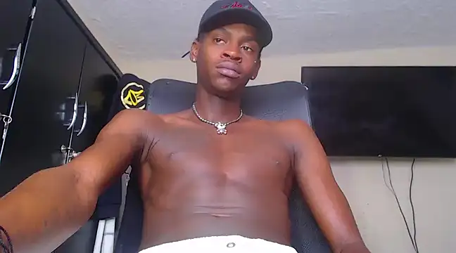 Snapshot of Real1jc chatting on 01-14-25, 07:00 Real1jc online show from 01-14-25, 07:00