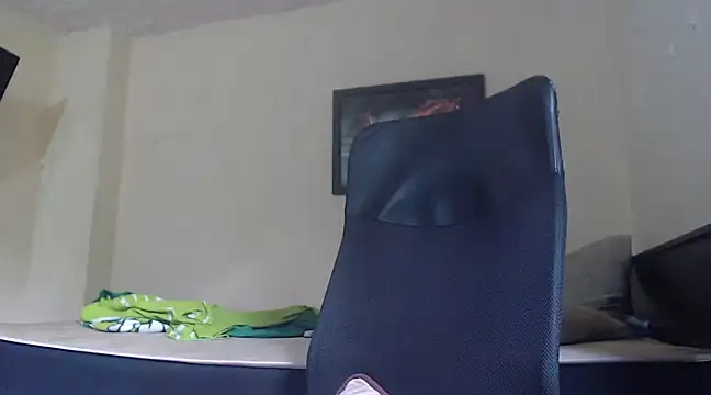 Snapshot of Real1jc chatting on 02-05-25, 04:14 Real1jc online show from 02-05-25, 04:14