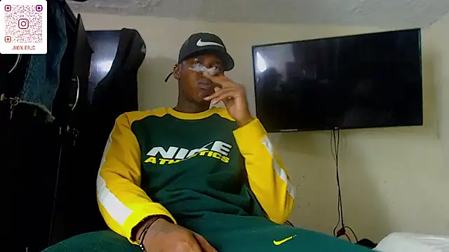 Snapshot of Real1jc chatting on 09-22-25, 04:36 Real1jc online show from 09-22-25, 04:36