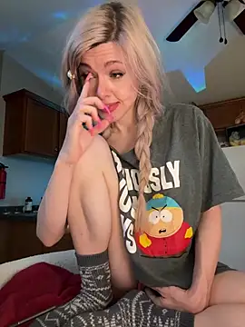 Snapshot of propertyofdaddy chatting on 02-25-26, 09:57 propertyofdaddy online show from 02-25-26, 09:57