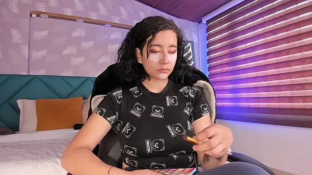 Moony 14 online show from 09-21-25, 02:08