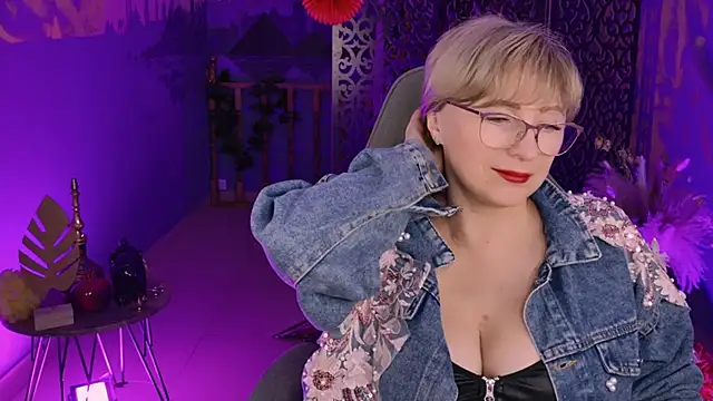 sugar vivien online show from 12-15-24, 07:31