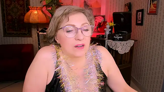 sugar vivien online show from 12-26-24, 04:14