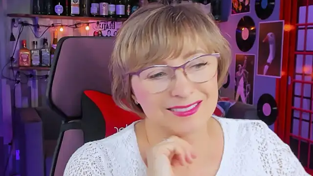 sugar vivien online show from 10-13-25, 01:11