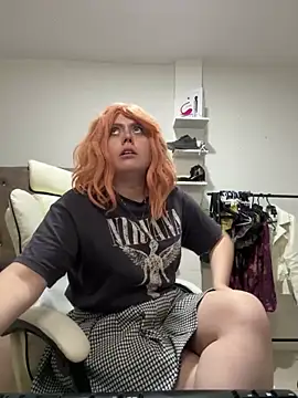 AmandaSLE online show from 01-01-25, 06:59