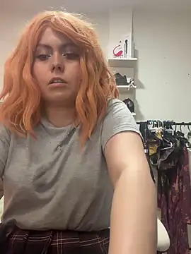 AmandaSLE online show from 01-05-25, 04:38