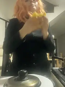 AmandaSLE online show from 01-07-25, 11:56