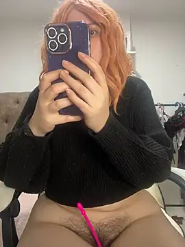 AmandaSLE online show from 01-22-25, 10:40