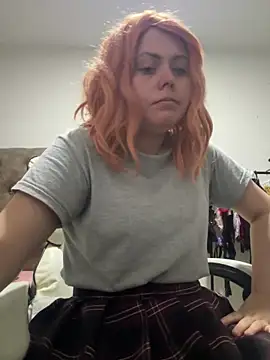 AmandaSLE online show from 01-26-25, 10:45