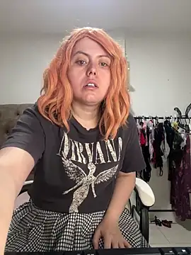 AmandaSLE online show from 02-02-25, 05:37