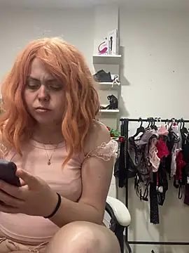 AmandaSLE online show from 02-07-25, 01:43