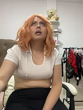 AmandaSLE online show from 02-15-25, 03:39