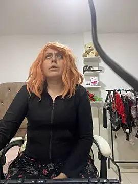 AmandaSLE online show from 03-14-25, 09:10