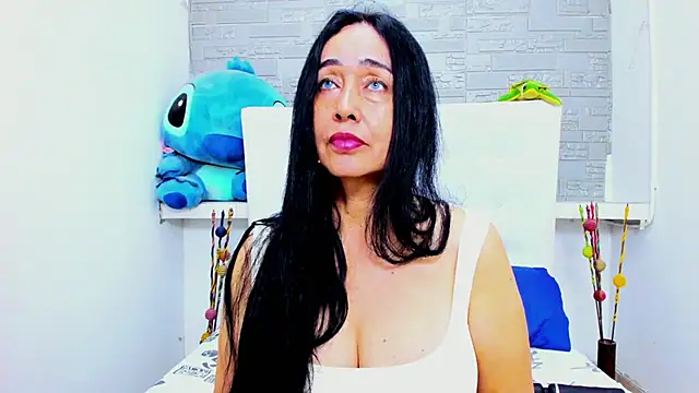 Snapshot of HorniestMilf chatting on 09-08-25, 09:03 HorniestMilf online show from 09-08-25, 09:03