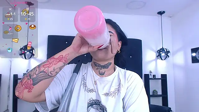 Mels  online show from 11-22-25, 06:51