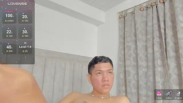 Snapshot of JulianRose_1 chatting on 02-12-25, 02:32 JulianRose 1 online show from 02-12-25, 02:32