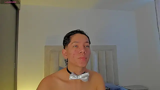 Snapshot of JulianRose_1 chatting on 09-13-25, 09:03 JulianRose 1 online show from 09-13-25, 09:03