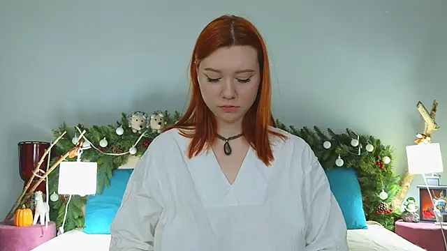 Snapshot of MileyMiller chatting on 12-28-24, 11:09 MileyMiller online show from 12-28-24, 11:09