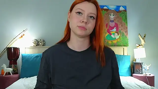 Snapshot of MileyMiller chatting on 02-20-25, 12:36 MileyMiller online show from 02-20-25, 12:36