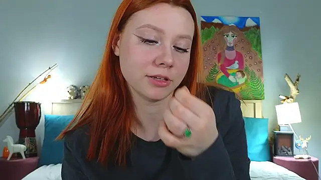 Snapshot of MileyMiller chatting on 02-20-25, 04:25 MileyMiller online show from 02-20-25, 04:25