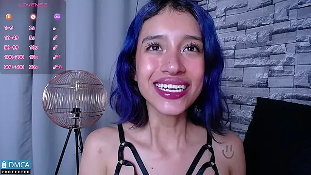 Snapshot of BellaOdisea chatting on 02-11-25, 11:44 BellaOdisea online show from 02-11-25, 11:44