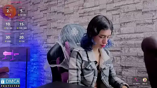 Snapshot of BellaOdisea chatting on 10-27-25, 11:20 BellaOdisea online show from 10-27-25, 11:20