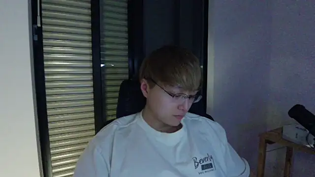 Tkcqcc online show from 02-27-25, 03:59