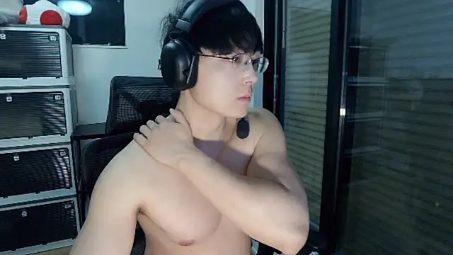 Snapshot of Tkcqcc chatting on 03-20-26, 07:08 Tkcqcc online show from 03-20-26, 07:08