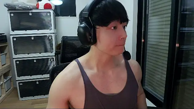 Snapshot of Tkcqcc chatting on 03-26-26, 03:28 Tkcqcc online show from 03-26-26, 03:28