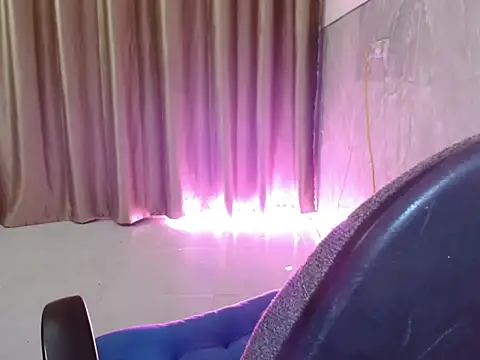 Pink Pretty online show from 09-14-25, 05:23