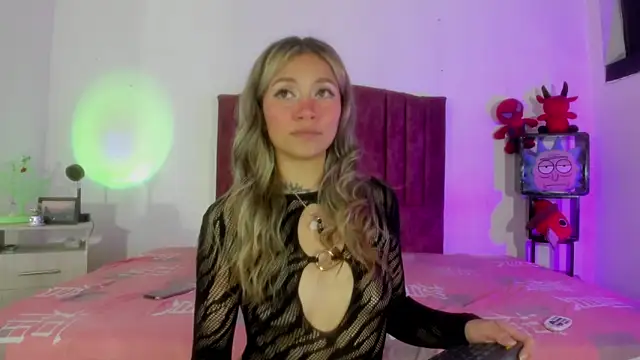 alisson zafiro  online show from 12-07-24, 09:06