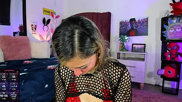 alisson zafiro  online show from 02-10-25, 09:14