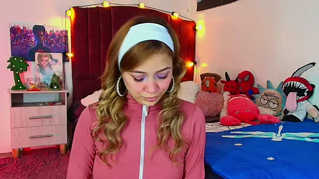 alisson zafiro  online show from 10-09-25, 03:15