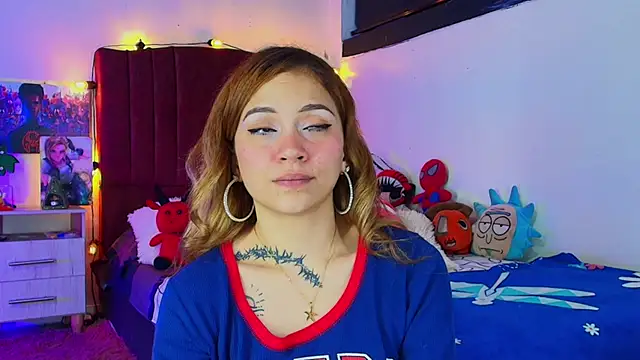 alisson zafiro  online show from 10-13-25, 03:06