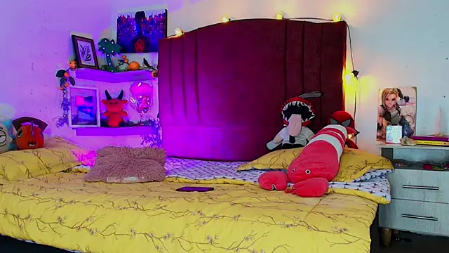 alisson zafiro  online show from 11-28-25, 03:09