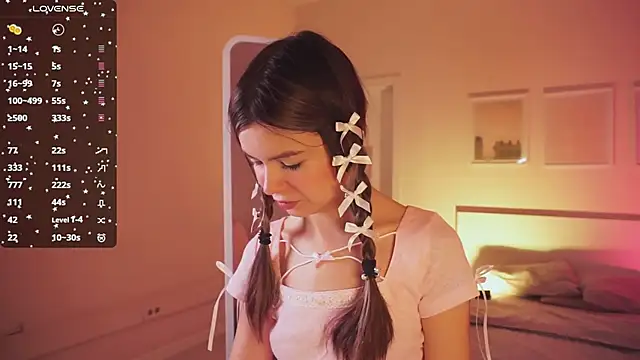 Lil Amelie online show from 02-03-25, 02:02